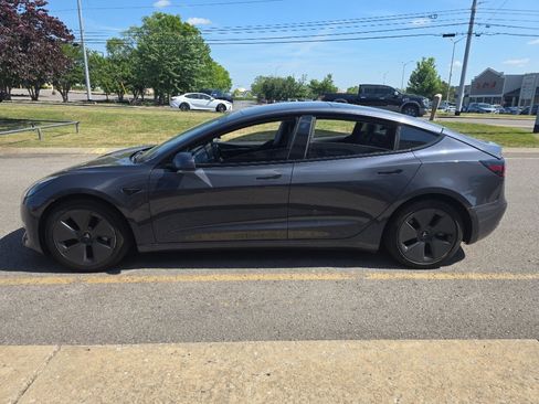 Used 2021 Tesla Model 3 Standard Range Plus RWD image 7