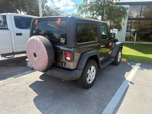 Used 2020 Jeep Wrangler Sport AWD/4WD image 6