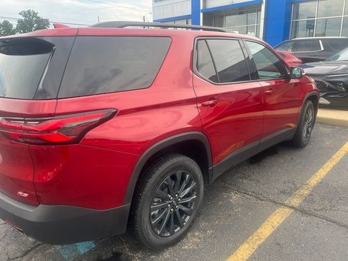 Used 2023 Chevrolet Traverse RS AWD/4WD image 5