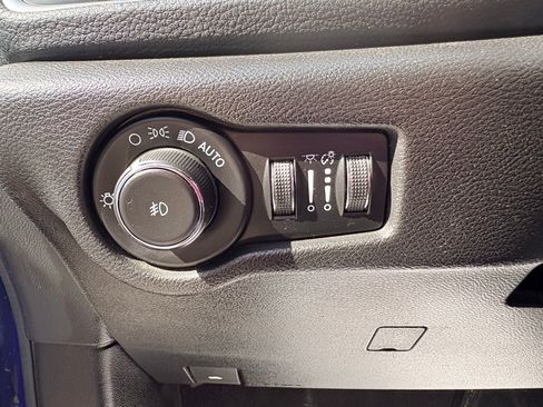 Used 2018 Chrysler Pacifica Limited FWD image 20