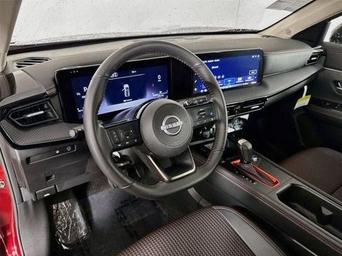 Certified 2026 Nissan Kicks SR w/ Cold Weather Package FWD image 9