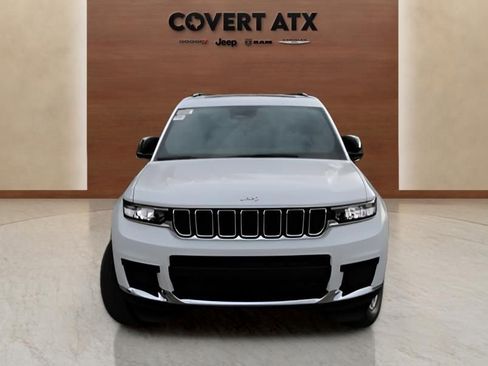 New 2025 Jeep Grand Cherokee L Laredo image 8