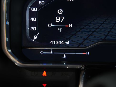 Used 2024 GMC Sierra 2500 SLT w/ SLT Convenience Package image 28