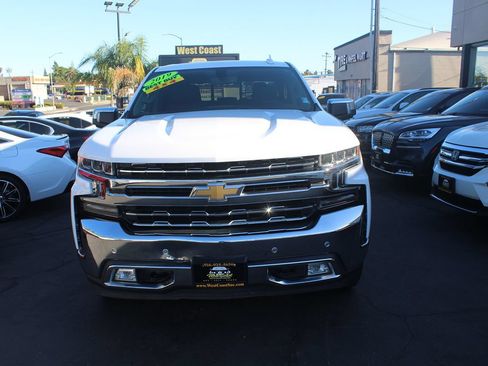 Used 2019 Chevrolet Silverado 1500 LTZ w/ LTZ Plus Package AWD/4WD image 3