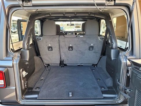 Used 2021 Jeep Wrangler Unlimited Sport image 33
