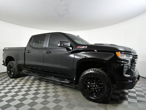 Used 2024 Chevrolet Silverado 1500 LT Trail Boss w/ Convenience Package II image 9