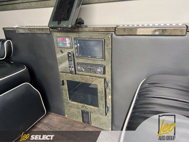 Used 2017 Mercedes-Benz Sprinter 2500 image 47