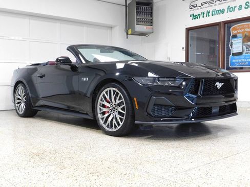 Used 2026 Ford Mustang GT Premium RWD image 8