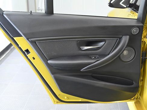Used 2018 BMW M3 RWD image 43