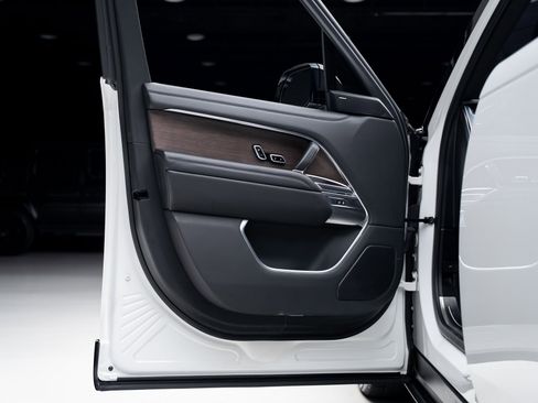 Used 2023 Land Rover Range Rover SE image 50