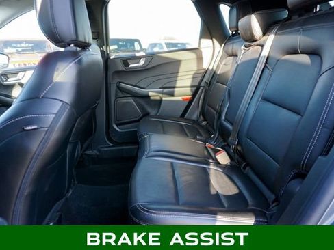 Used 2025 Ford Escape Platinum image 9