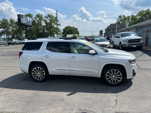 Used 2023 GMC Acadia Denali w/ Denali Ultimate Package AWD/4WD image 4