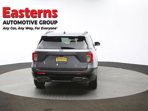 Used 2022 Ford Explorer XLT w/ Equipment Group 202A image 38