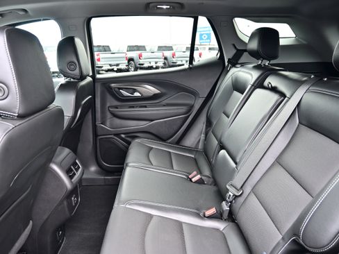Used 2023 GMC Terrain SLT w/ Elevation Edition AWD/4WD image 15