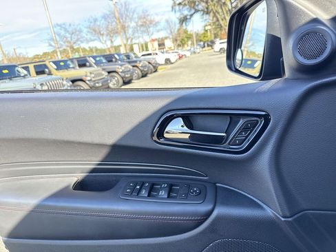 Used 2025 Dodge Durango R/T image 12