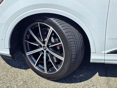 Used 2021 Audi SQ7 Prestige w/ Prestige Package AWD/4WD image 31