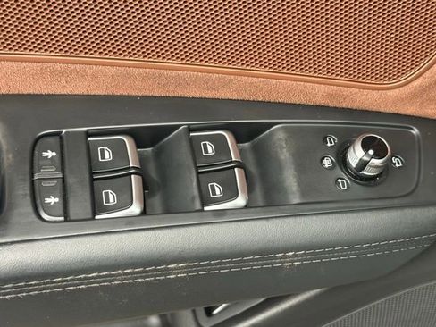 Used 2016 Audi A8 L 4.0T w/ Cold Weather Package image 28