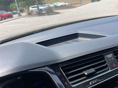 Used 2023 Volkswagen Tiguan SE FWD image 20