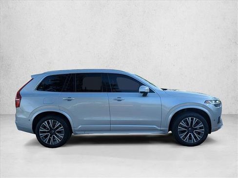 Used 2020 Volvo XC90 T6 Momentum w/ Protection Package Premier AWD/4WD image 4