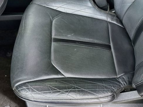 Used 2019 Ford Expedition Platinum RWD image 21