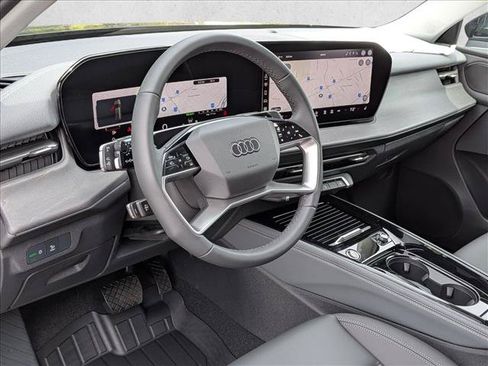 New 2026 Audi Q3 quattro 2.0T AWD/4WD image 3