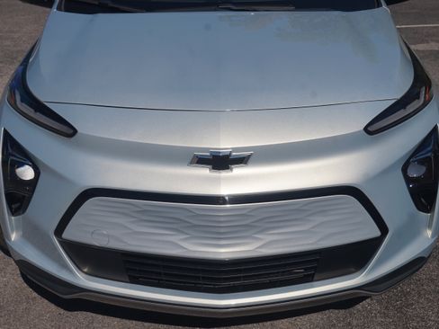 Used 2022 Chevrolet Bolt EUV Premier w/ Launch Edition image 12