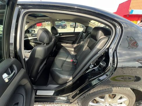 Used 2011 INFINITI G37 x Sedan w/ Premium Pkg image 12