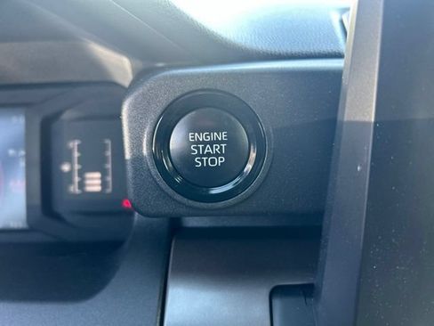 Used 2024 Toyota Tacoma SR5 AWD/4WD image 16