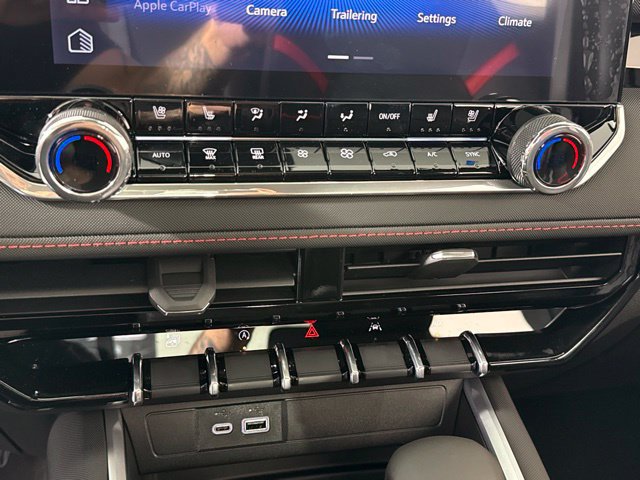 New 2026 Chevrolet Colorado Z71 w/ Technology Package AWD/4WD image 21