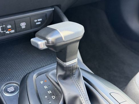 Used 2025 Kia K4 LXS image 12