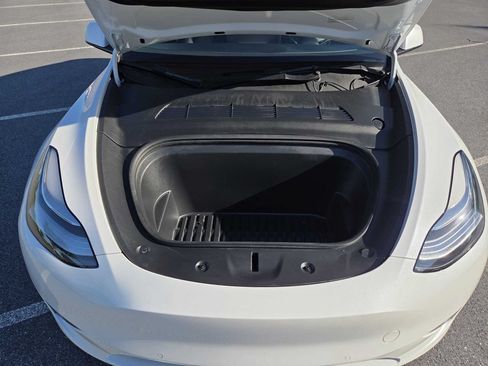 Used 2022 Tesla Model Y Long Range AWD/4WD image 15