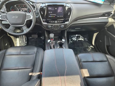 Used 2023 Chevrolet Traverse RS w/ LPO, Floor Liner Package AWD/4WD image 11