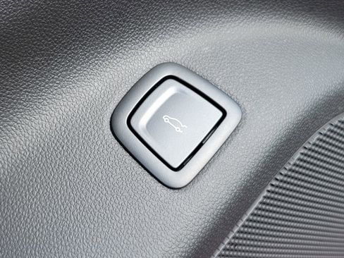 Certified 2025 Cadillac CT5 V AWD/4WD image 18