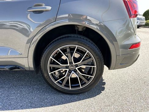 Used 2023 Audi SQ5 Premium Plus w/ Premium Plus Package image 11