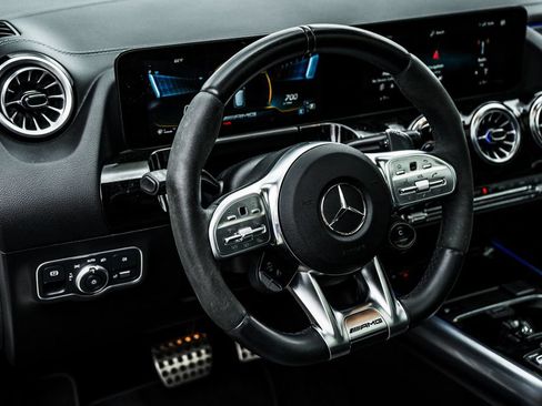 Used 2022 Mercedes-Benz GLA 35 AMG 4MATIC image 21