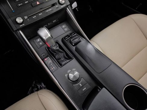 Used 2015 Lexus IS 350 w/ Navigation System Package image 22