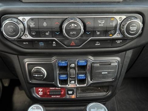Used 2021 Jeep Wrangler Unlimited Rubicon 4xe w/ Steel Bumper Group AWD/4WD image 19