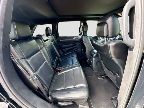 Used 2019 Jeep Grand Cherokee Limited w/ Luxury Group II image 28