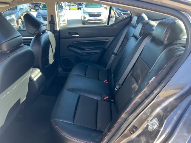 Used 2025 Nissan Altima 2.5 SR FWD image 14