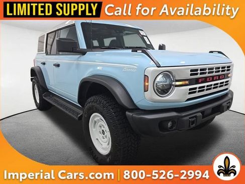 Used 2025 Ford Bronco Heritage Edition AWD/4WD image 1