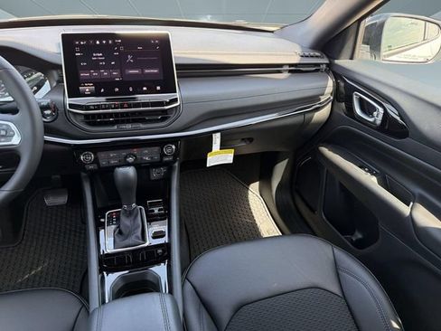 New 2026 Jeep Compass Latitude AWD/4WD image 28