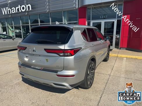 Used 2022 Mitsubishi Outlander SE AWD/4WD image 2