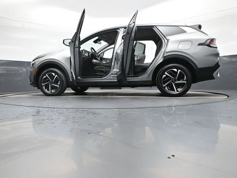 Certified 2023 Kia Sportage LX image 47