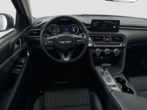 Used 2022 Genesis G70 2.0T w/ Prestige Package RWD image 27
