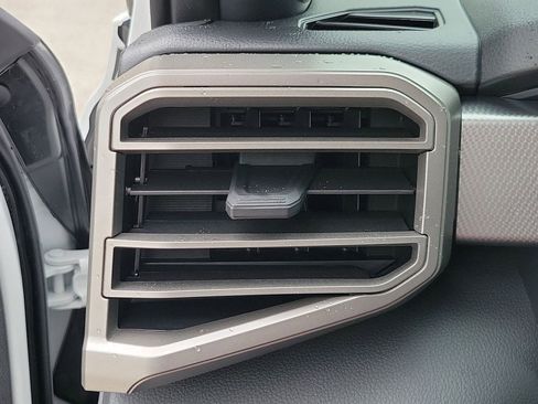 New 2026 Toyota Tundra Limited AWD/4WD image 31