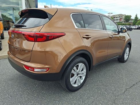 Used 2019 Kia Sportage LX AWD/4WD image 7