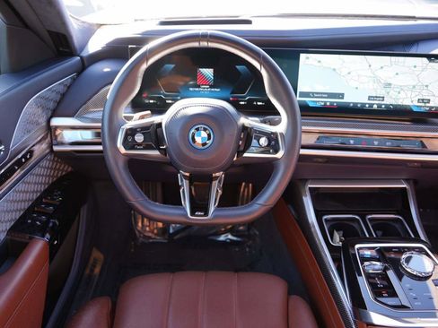 Certified 2024 BMW i7 M70 image 11