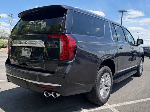 Used 2024 GMC Yukon XL Denali w/ Advanced Technology Package AWD/4WD image 7