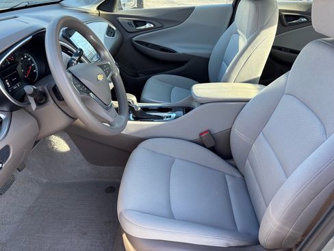 Used 2024 Chevrolet Malibu LT image 9