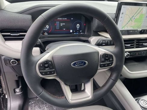 New 2026 Ford Explorer Active w/ Active Comfort Package RWD image 8